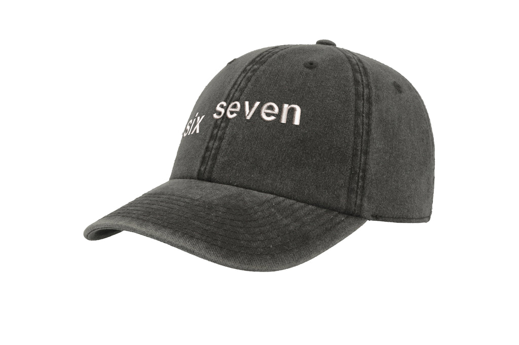 Şapcă SIX SEVEN